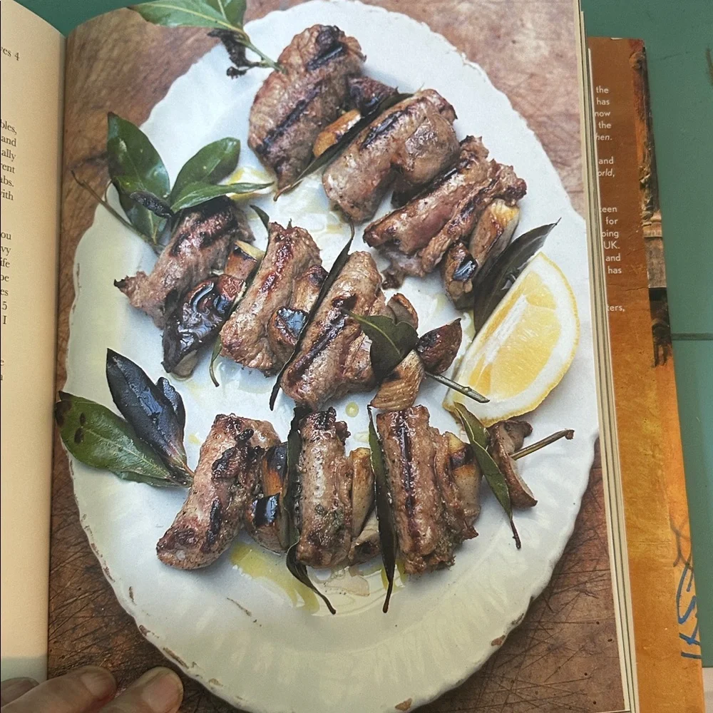Jamie's Oliver Hardback  - Jamie’s Italy Cookbook Load of good photos /stories